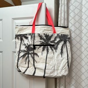 Aloha Collection Day Tripper Tote Bag